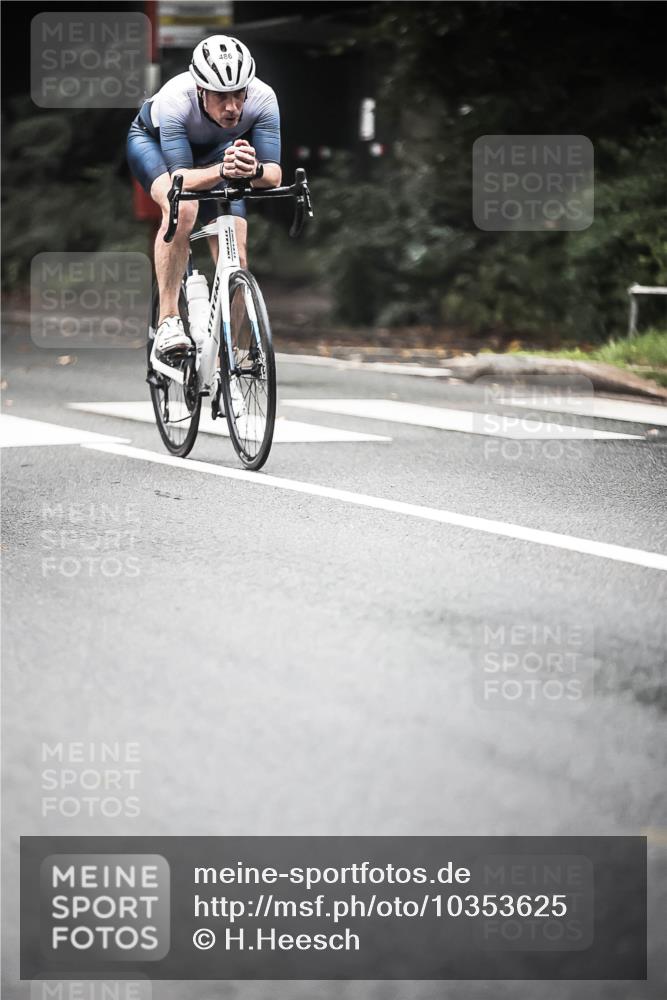 13.09.2026 - Stadtparktriathlon H.Heesch http://msf.ph/oto/10353625 13.09.2026 11:08:44 Radfahren 486, 555, 581, 601, 684, 698 meine-sportfotos.de