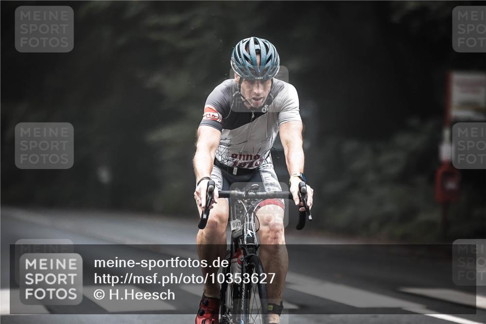 13.09.2026 - Stadtparktriathlon H.Heesch http://msf.ph/oto/10353627 13.09.2026 09:30:39 Radfahren 97, 174 meine-sportfotos.de