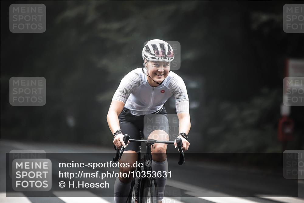 13.09.2026 - Stadtparktriathlon H.Heesch http://msf.ph/oto/10353631 13.09.2026 09:30:47 Radfahren 156 meine-sportfotos.de