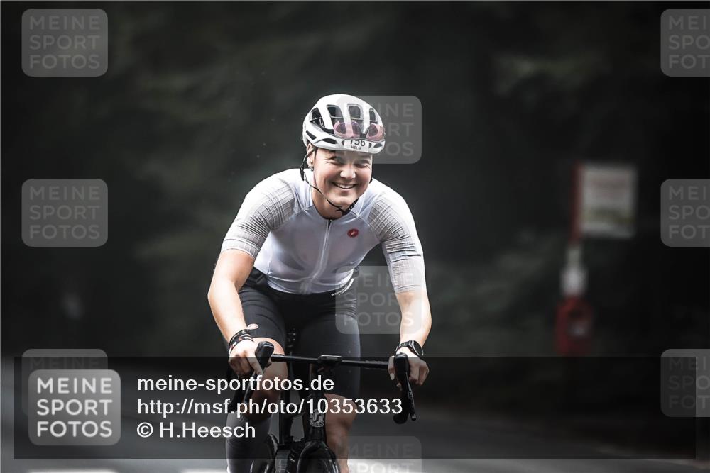 13.09.2026 - Stadtparktriathlon H.Heesch http://msf.ph/oto/10353633 13.09.2026 09:30:47 Radfahren 156 meine-sportfotos.de