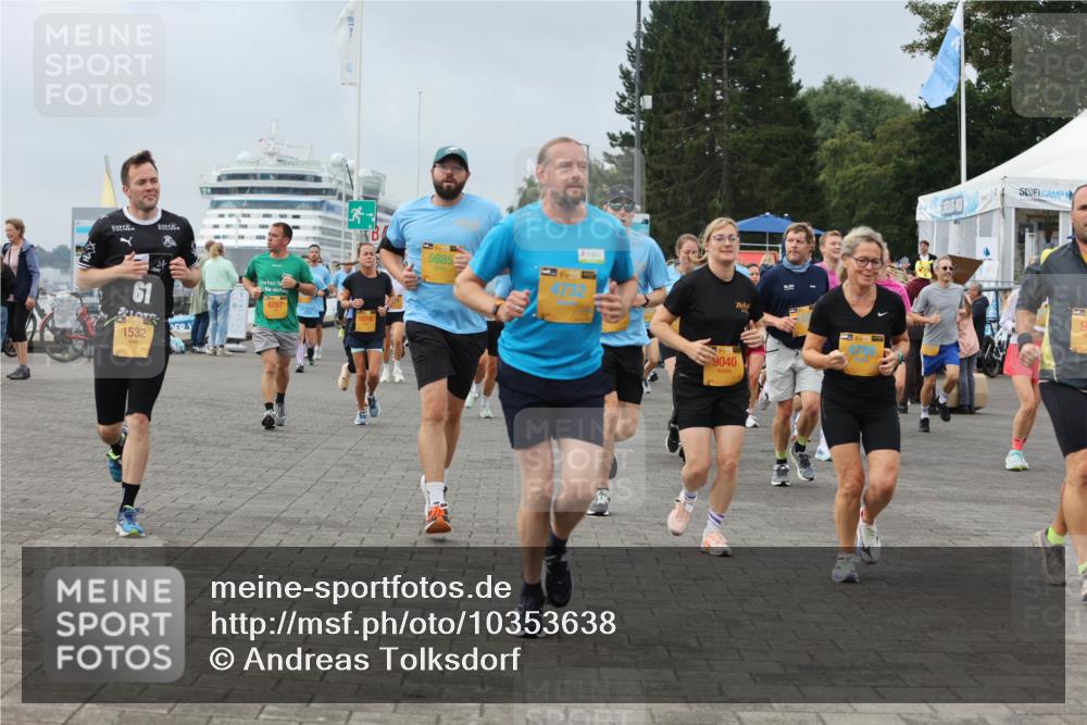 13.09.2026 - Kiel Lauf Andreas Tolksdorf http://msf.ph/oto/10353638 13.09.2026 09:57:13 Kiellinie 1532, 6287, 10790, 5685, 39, 9040 meine-sportfotos.de