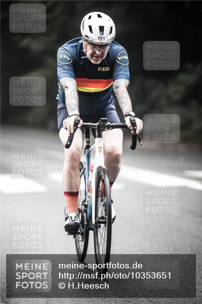 13.09.2026 - Stadtparktriathlon H.Heesch http://msf.ph/oto/10353651 13.09.2026 11:08:45 Radfahren 486, 504, 555, 581, 684, 698 meine-sportfotos.de