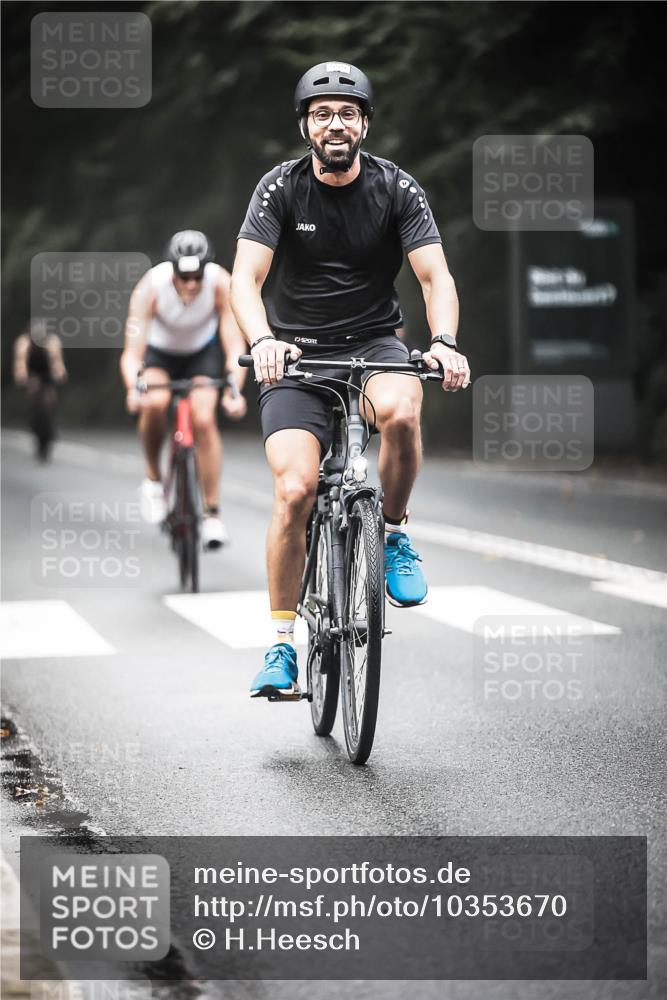 13.09.2026 - Stadtparktriathlon H.Heesch http://msf.ph/oto/10353670 13.09.2026 11:08:49 Radfahren 486, 504, 555, 581, 676, 698 meine-sportfotos.de