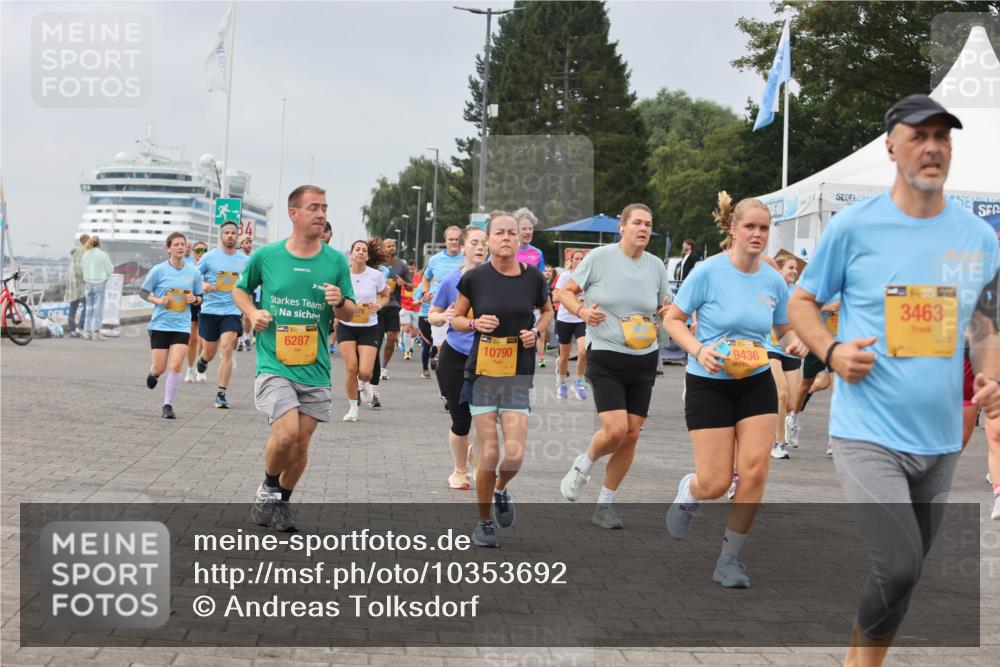 13.09.2026 - Kiel Lauf Andreas Tolksdorf http://msf.ph/oto/10353692 13.09.2026 09:57:16 Kiellinie 6287, 578, 10790, 9436, 3463 meine-sportfotos.de