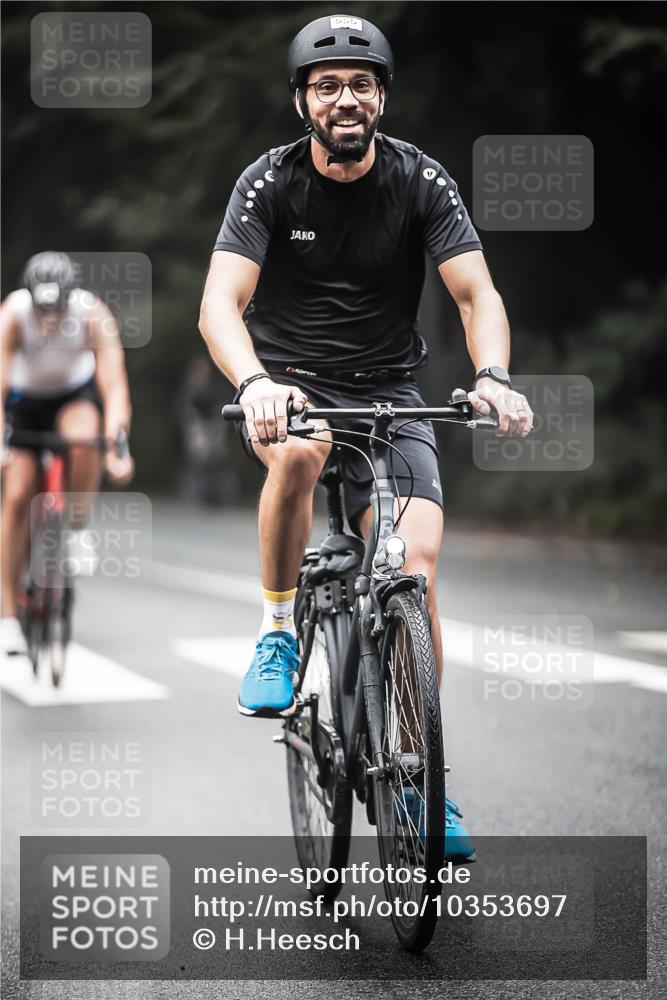 13.09.2026 - Stadtparktriathlon H.Heesch http://msf.ph/oto/10353697 13.09.2026 11:08:50 Radfahren 486, 504, 555, 581, 660, 676, 698 meine-sportfotos.de