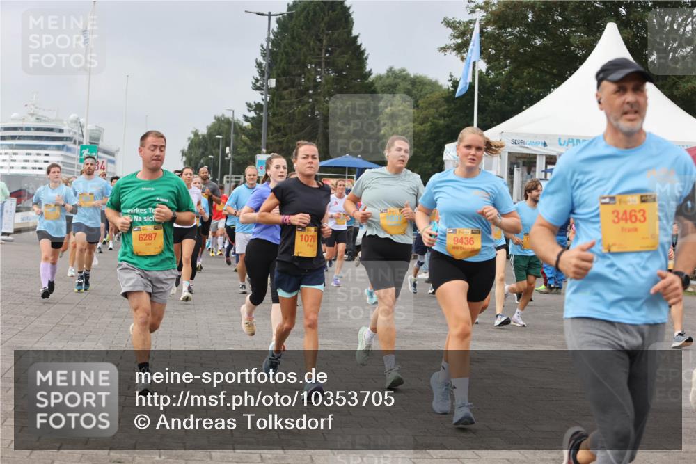 13.09.2026 - Kiel Lauf Andreas Tolksdorf http://msf.ph/oto/10353705 13.09.2026 09:57:16 Kiellinie 6287, 1079, 41, 39, 9436, 3463 meine-sportfotos.de