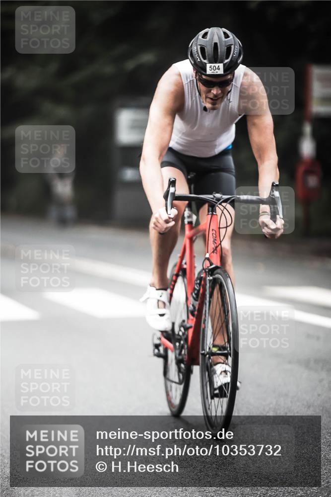 13.09.2026 - Stadtparktriathlon H.Heesch http://msf.ph/oto/10353732 13.09.2026 11:08:51 Radfahren 504, 555, 581, 660, 676 meine-sportfotos.de