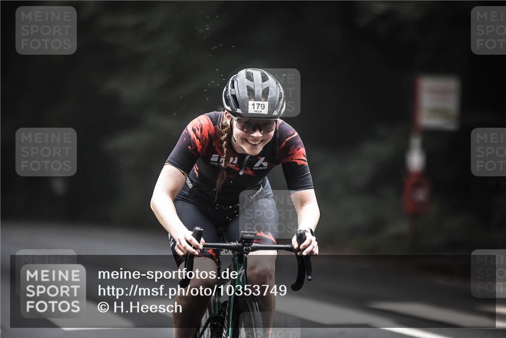 13.09.2026 - Stadtparktriathlon H.Heesch http://msf.ph/oto/10353749 13.09.2026 09:31:05 Radfahren 89, 146, 179, 205 meine-sportfotos.de