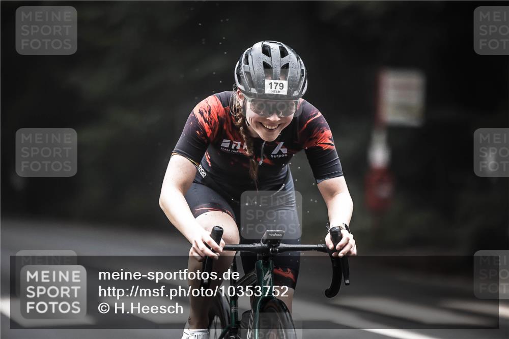 13.09.2026 - Stadtparktriathlon H.Heesch http://msf.ph/oto/10353752 13.09.2026 09:31:05 Radfahren 89, 146, 179, 205 meine-sportfotos.de
