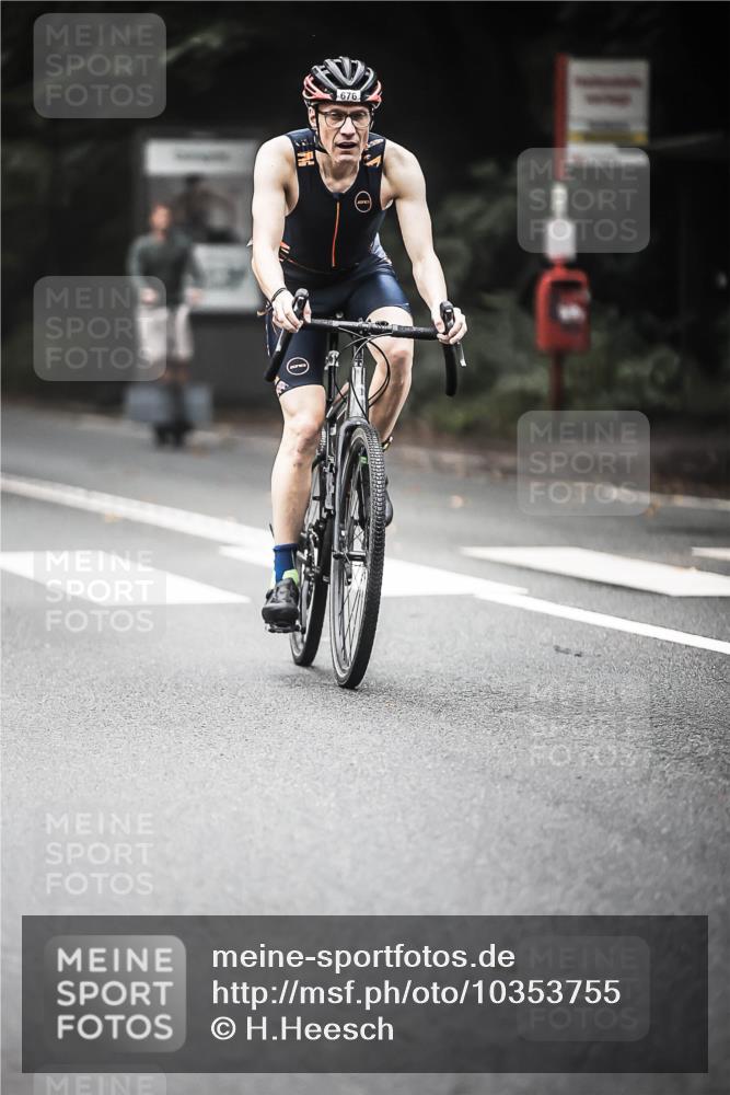 13.09.2026 - Stadtparktriathlon H.Heesch http://msf.ph/oto/10353755 13.09.2026 11:08:55 Radfahren 468, 504, 555, 660, 676 meine-sportfotos.de