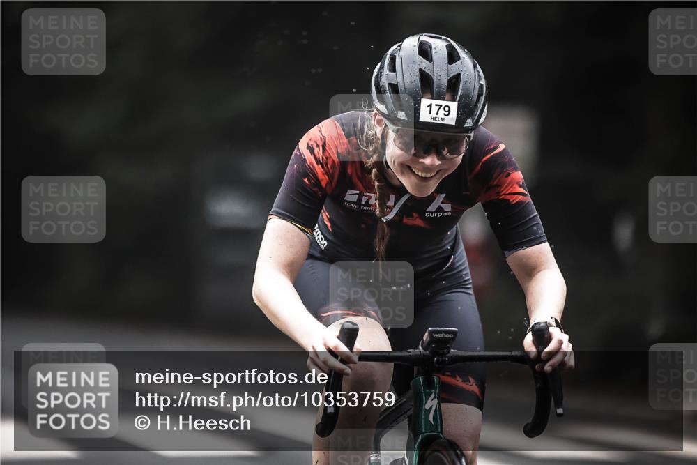 13.09.2026 - Stadtparktriathlon H.Heesch http://msf.ph/oto/10353759 13.09.2026 09:31:05 Radfahren 89, 146, 179, 205 meine-sportfotos.de