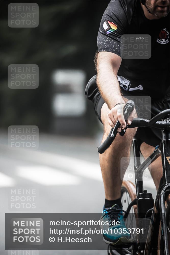 13.09.2026 - Stadtparktriathlon H.Heesch http://msf.ph/oto/10353791 13.09.2026 11:08:57 Radfahren 468, 504, 660, 676 meine-sportfotos.de