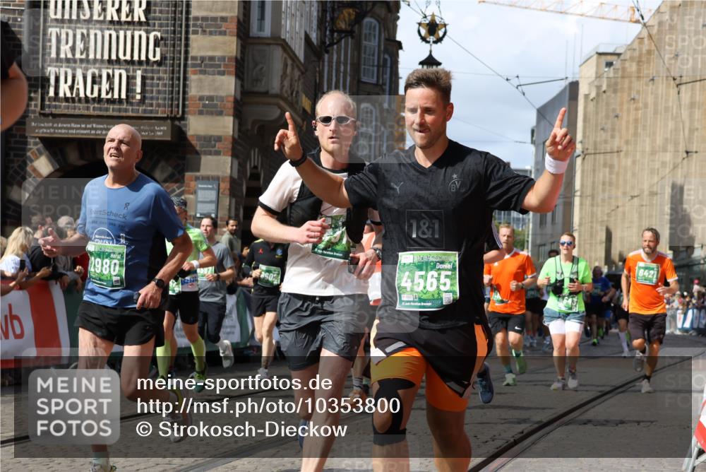13.09.2026 - 21. swb-Marathon Bremen Strokosch-Dieckow http://msf.ph/oto/10353800 13.09.2026 13:33:21 Ziel 891, 1532, 2440, 2638, 2818, 2959, 3167, 3404, 3710, 3773, 3902, 4194, 4233, 4408, 4659, 5090, 5191, 5395, 5410, 5706, 5749, 5981, 6018, 6941, 7756, 7788, 7830, 8061, 9269, 9292, 9406, 9745, 9829, 10048, 13019, 13028, 13039, 13092, 13093, 13101, 13146, 13164, 13234, 13247, 2960, 3562, 4052, 4219, 4543, 5560, 5660, 5726, 5861, 5862, 6256, 6421, 6597, 6777, 6844, 6882, 6997, 7523, 7863, 8093, 8177, 8501, 8599, 8602, 8691, 9206, 9508, 10114, 13078 meine-sportfotos.de
