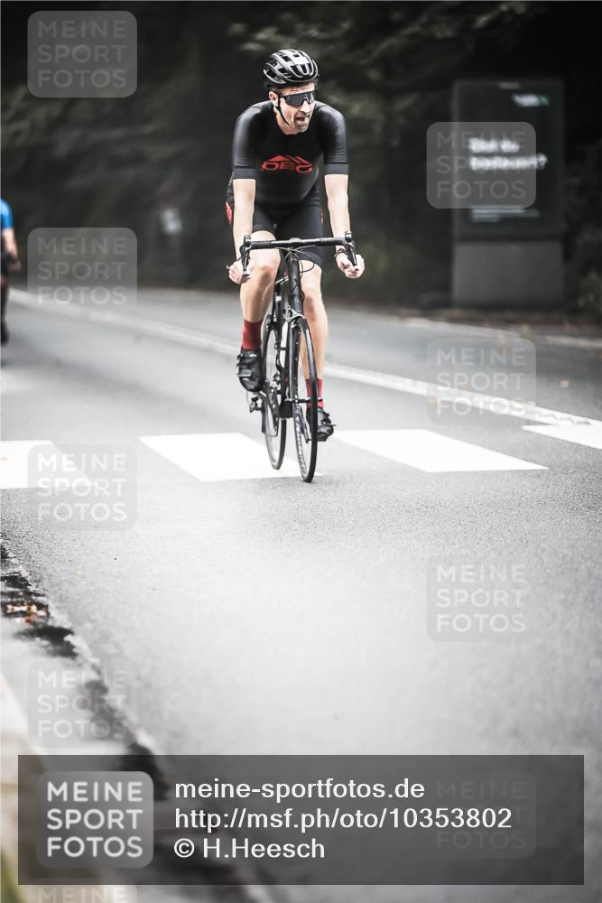 13.09.2026 - Stadtparktriathlon H.Heesch http://msf.ph/oto/10353802 13.09.2026 11:09:00 Radfahren 468, 616, 660, 676 meine-sportfotos.de