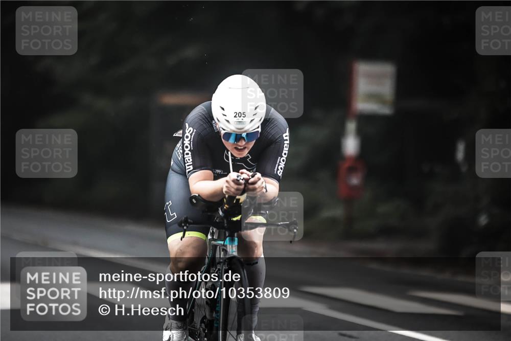 13.09.2026 - Stadtparktriathlon H.Heesch http://msf.ph/oto/10353809 13.09.2026 09:31:11 Radfahren 146, 152, 205 meine-sportfotos.de
