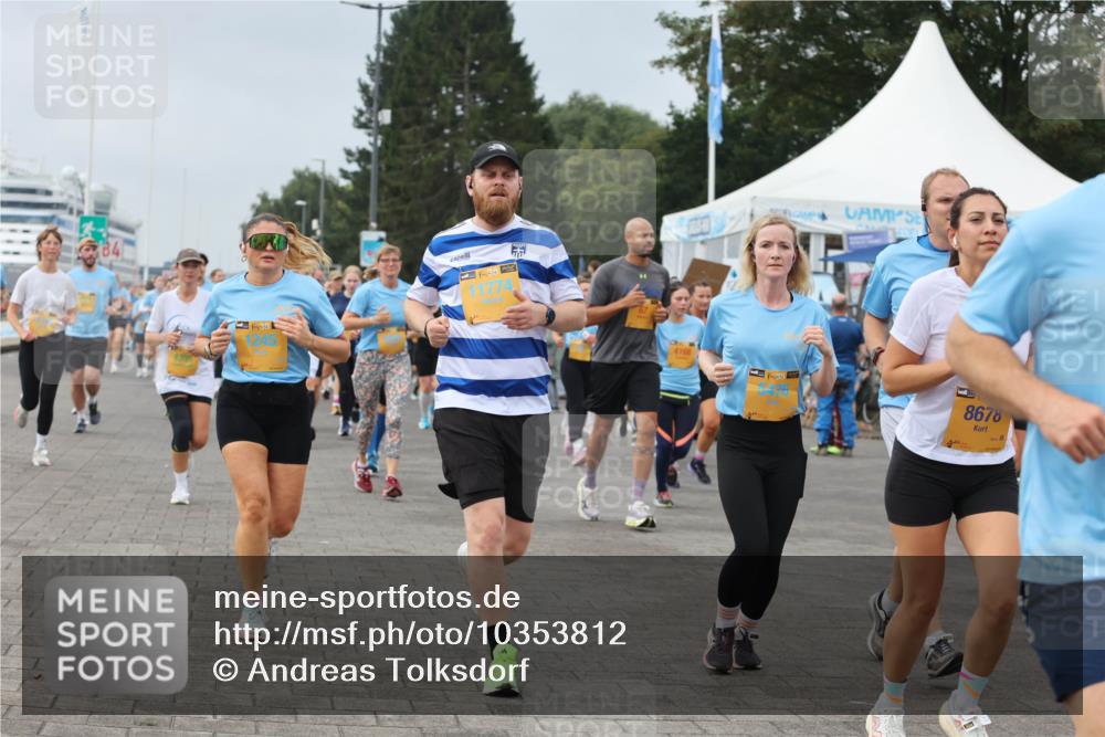 13.09.2026 - Kiel Lauf Andreas Tolksdorf http://msf.ph/oto/10353812 13.09.2026 09:57:21 Kiellinie 1245, 11774, 4168, 8678 meine-sportfotos.de