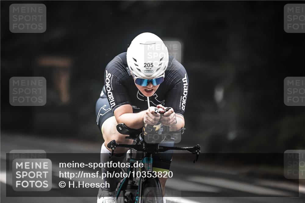 13.09.2026 - Stadtparktriathlon H.Heesch http://msf.ph/oto/10353820 13.09.2026 09:31:11 Radfahren 146, 152, 205 meine-sportfotos.de