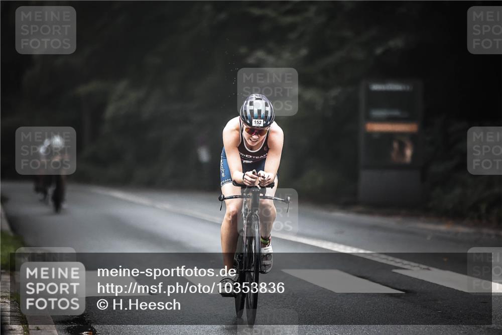 13.09.2026 - Stadtparktriathlon H.Heesch http://msf.ph/oto/10353836 13.09.2026 09:31:14 Radfahren 100, 146, 152, 190, 205 meine-sportfotos.de