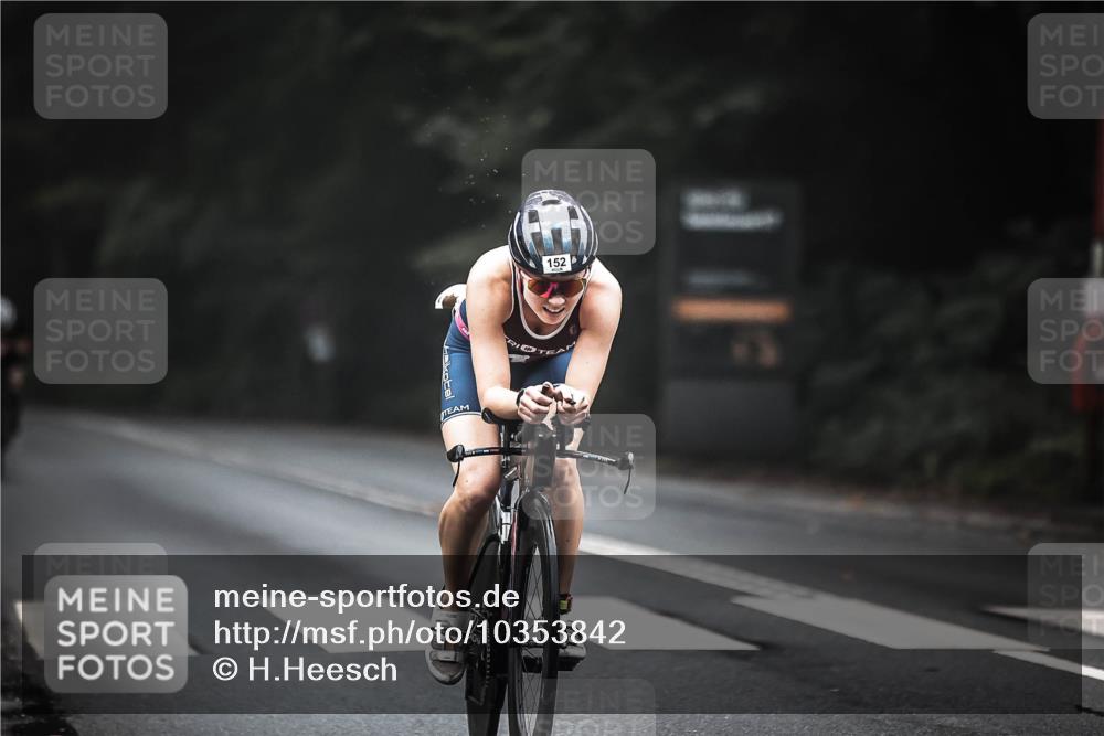 13.09.2026 - Stadtparktriathlon H.Heesch http://msf.ph/oto/10353842 13.09.2026 09:31:15 Radfahren 100, 146, 152, 190, 205 meine-sportfotos.de