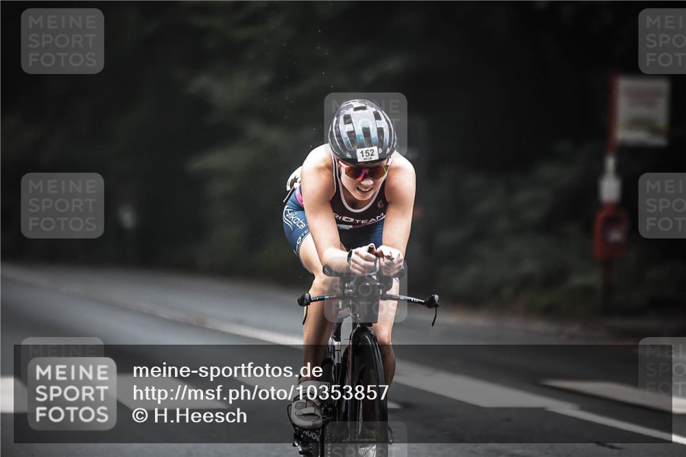 13.09.2026 - Stadtparktriathlon H.Heesch http://msf.ph/oto/10353857 13.09.2026 09:31:15 Radfahren 100, 146, 152, 190, 205 meine-sportfotos.de