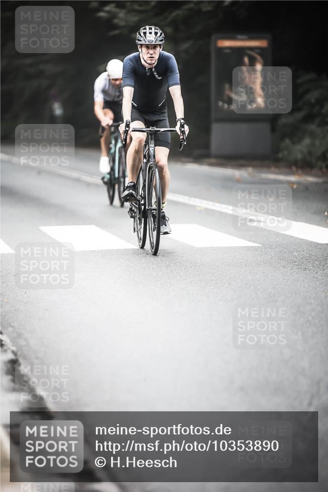 13.09.2026 - Stadtparktriathlon H.Heesch http://msf.ph/oto/10353890 13.09.2026 11:09:09 Radfahren 593, 616, 625, 671 meine-sportfotos.de