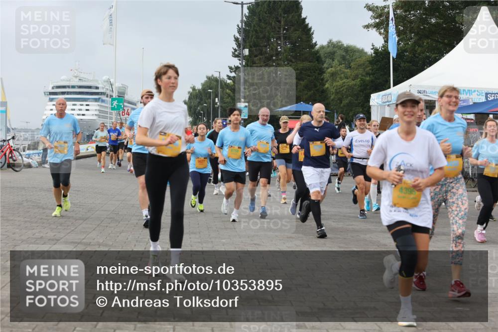 13.09.2026 - Kiel Lauf Andreas Tolksdorf http://msf.ph/oto/10353895 13.09.2026 09:57:23 Kiellinie 9627, 3152 meine-sportfotos.de