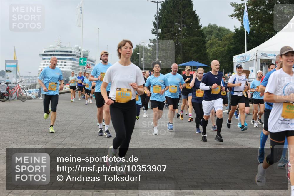 13.09.2026 - Kiel Lauf Andreas Tolksdorf http://msf.ph/oto/10353907 13.09.2026 09:57:24 Kiellinie 8758, 11535, 439 meine-sportfotos.de