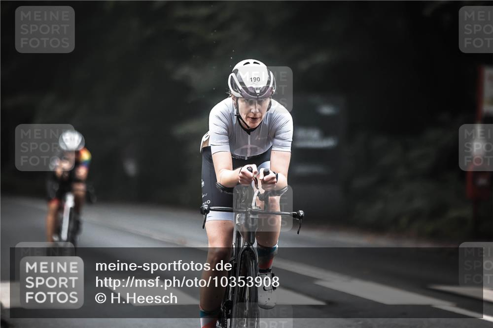 13.09.2026 - Stadtparktriathlon H.Heesch http://msf.ph/oto/10353908 13.09.2026 09:31:20 Radfahren 100, 151, 152, 190 meine-sportfotos.de