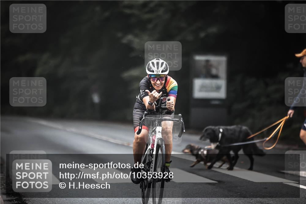 13.09.2026 - Stadtparktriathlon H.Heesch http://msf.ph/oto/10353928 13.09.2026 09:31:22 Radfahren 100, 151, 190 meine-sportfotos.de