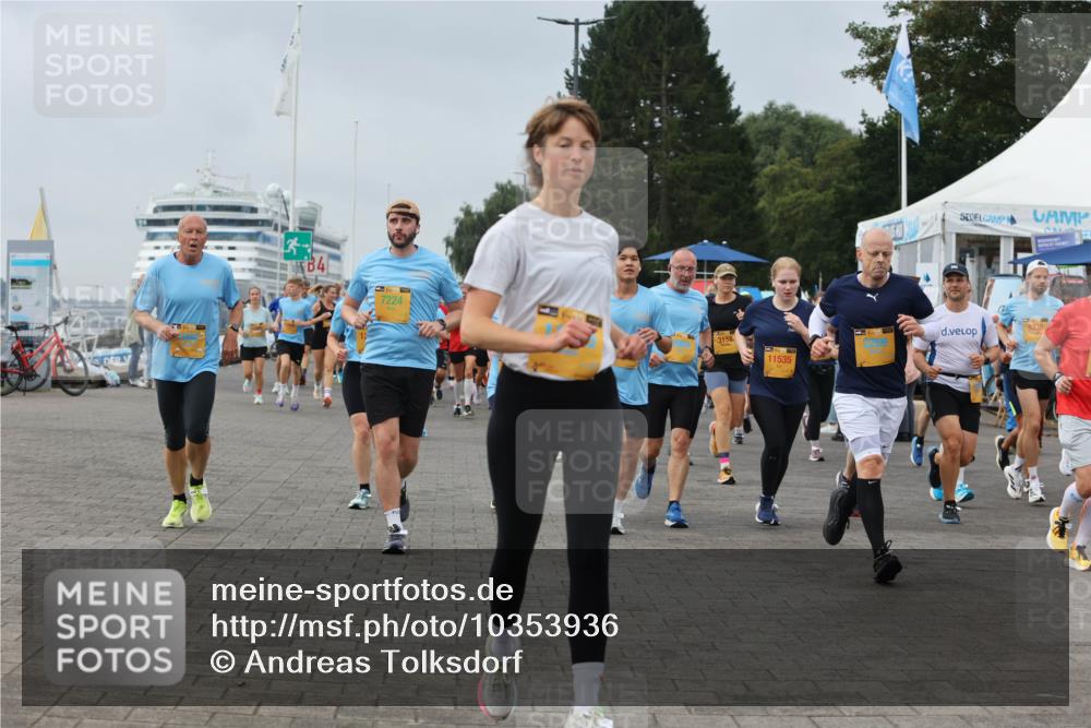 13.09.2026 - Kiel Lauf Andreas Tolksdorf http://msf.ph/oto/10353936 13.09.2026 09:57:24 Kiellinie 4, 7224, 3152, 11535, 8338 meine-sportfotos.de