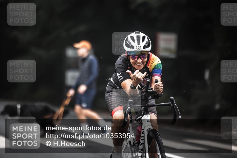 13.09.2026 - Stadtparktriathlon H.Heesch http://msf.ph/oto/10353954 13.09.2026 09:31:23 Radfahren 100, 151, 190 meine-sportfotos.de