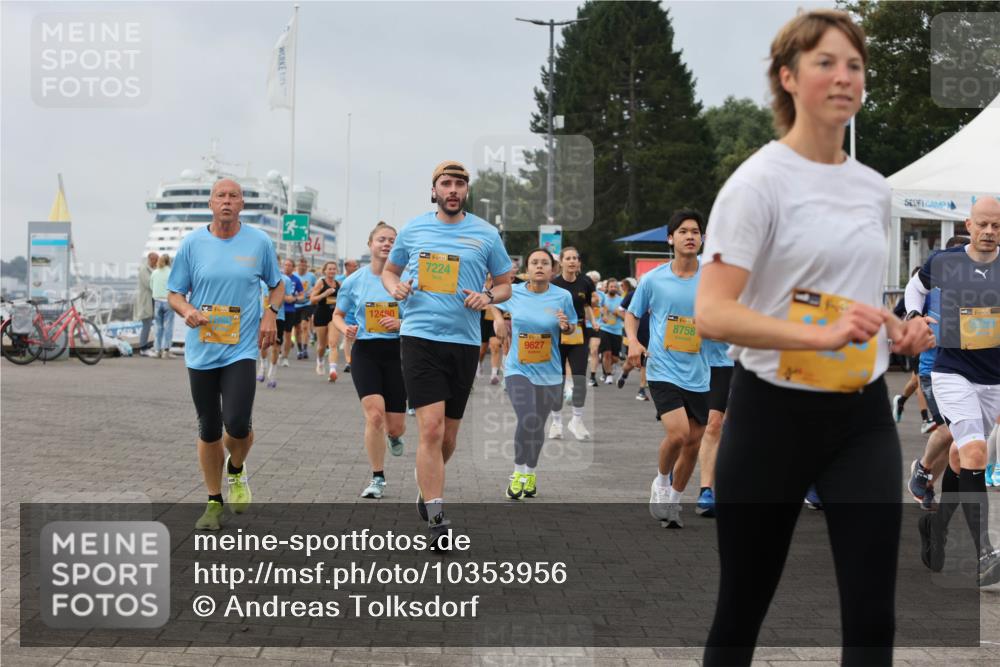 13.09.2026 - Kiel Lauf Andreas Tolksdorf http://msf.ph/oto/10353956 13.09.2026 09:57:25 Kiellinie 1, 39, 84, 12490, 38, 7224, 9627, 8758, 1, 3 meine-sportfotos.de