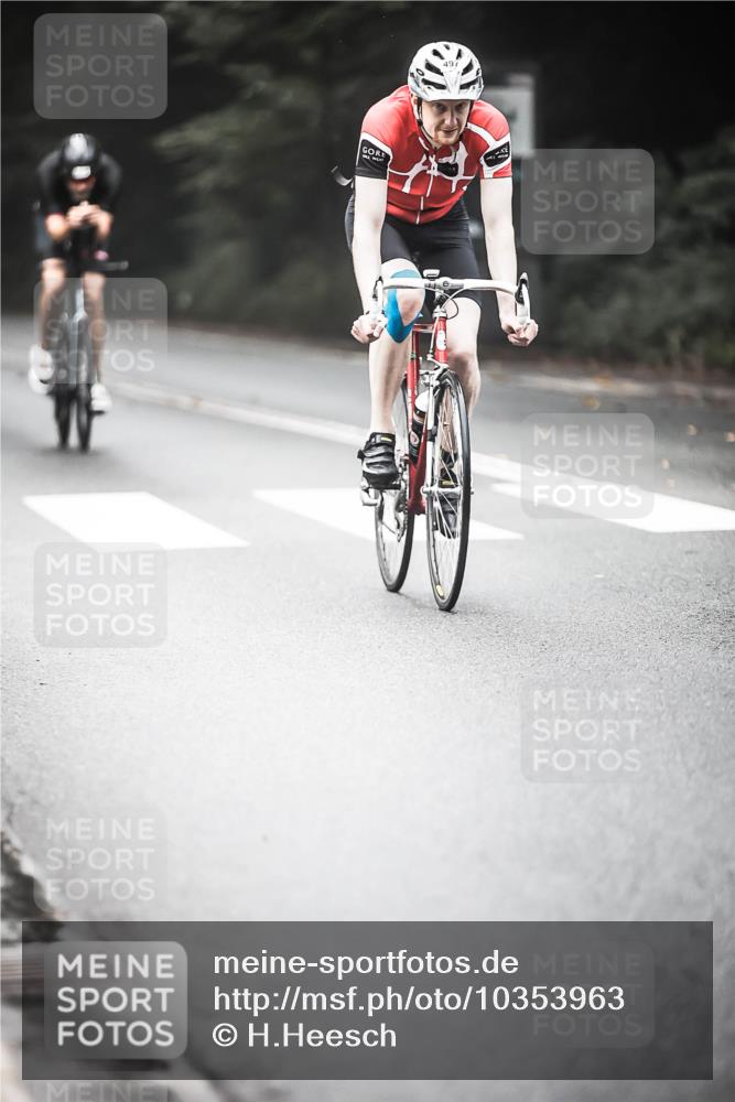 13.09.2026 - Stadtparktriathlon H.Heesch http://msf.ph/oto/10353963 13.09.2026 11:09:19 Radfahren 275, 497, 640, 1797 meine-sportfotos.de