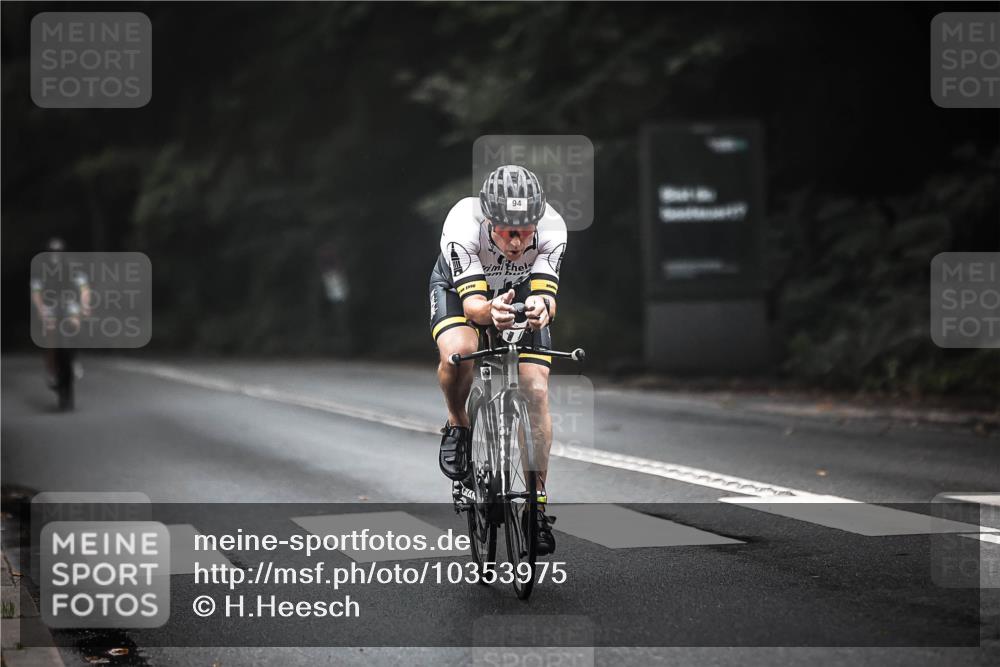 13.09.2026 - Stadtparktriathlon H.Heesch http://msf.ph/oto/10353975 13.09.2026 09:31:32 Radfahren 83, 94 meine-sportfotos.de