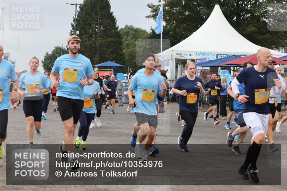 13.09.2026 - Kiel Lauf Andreas Tolksdorf http://msf.ph/oto/10353976 13.09.2026 09:57:25 Kiellinie 12490, 7224, 9627, 8758, 11535 meine-sportfotos.de