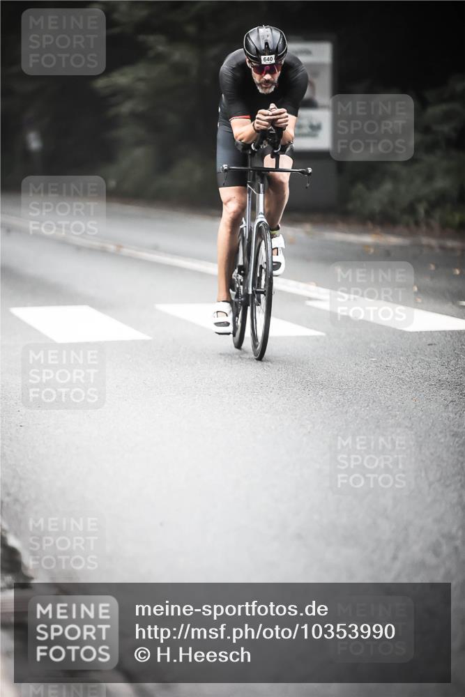 13.09.2026 - Stadtparktriathlon H.Heesch http://msf.ph/oto/10353990 13.09.2026 11:09:20 Radfahren 275, 497, 640, 1797 meine-sportfotos.de