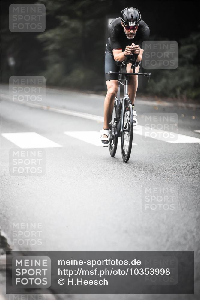 13.09.2026 - Stadtparktriathlon H.Heesch http://msf.ph/oto/10353998 13.09.2026 11:09:20 Radfahren 275, 497, 640, 1797 meine-sportfotos.de