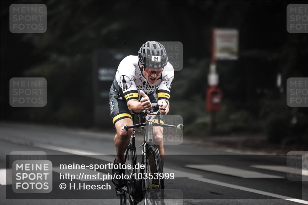 13.09.2026 - Stadtparktriathlon H.Heesch http://msf.ph/oto/10353999 13.09.2026 09:31:32 Radfahren 83, 94 meine-sportfotos.de