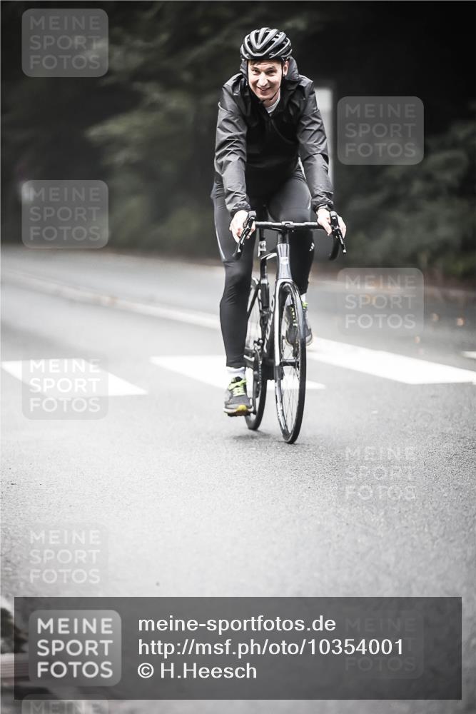 13.09.2026 - Stadtparktriathlon H.Heesch http://msf.ph/oto/10354001 13.09.2026 11:09:23 Radfahren 275, 497, 531, 640, 1797 meine-sportfotos.de