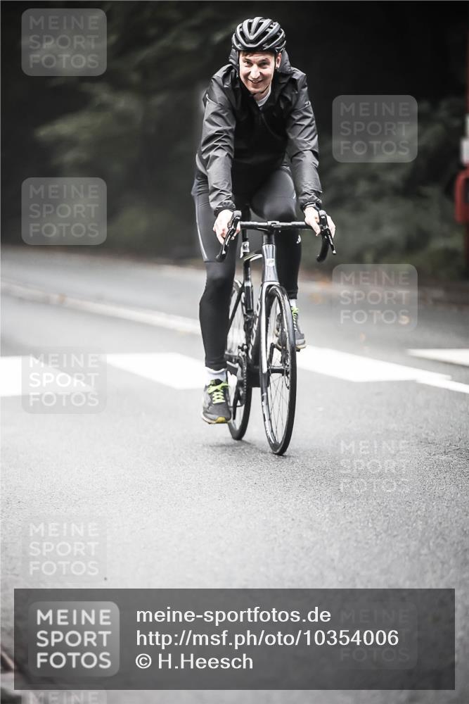 13.09.2026 - Stadtparktriathlon H.Heesch http://msf.ph/oto/10354006 13.09.2026 11:09:23 Radfahren 275, 497, 531, 640, 1797 meine-sportfotos.de