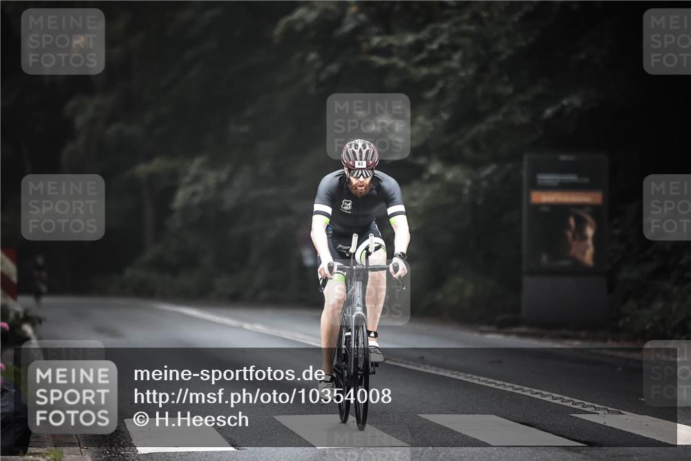 13.09.2026 - Stadtparktriathlon H.Heesch http://msf.ph/oto/10354008 13.09.2026 09:31:35 Radfahren 83, 94 meine-sportfotos.de