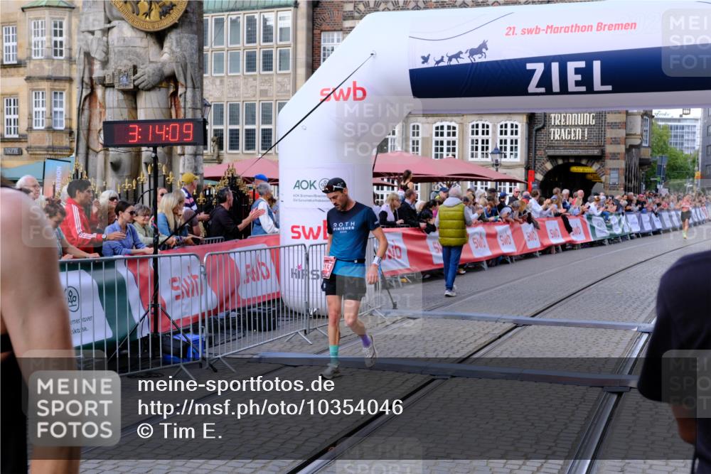13.09.2026 - 21. swb-Marathon Bremen Tim E. http://msf.ph/oto/10354046 13.09.2026 12:44:58 Ziel 289, 6485 meine-sportfotos.de