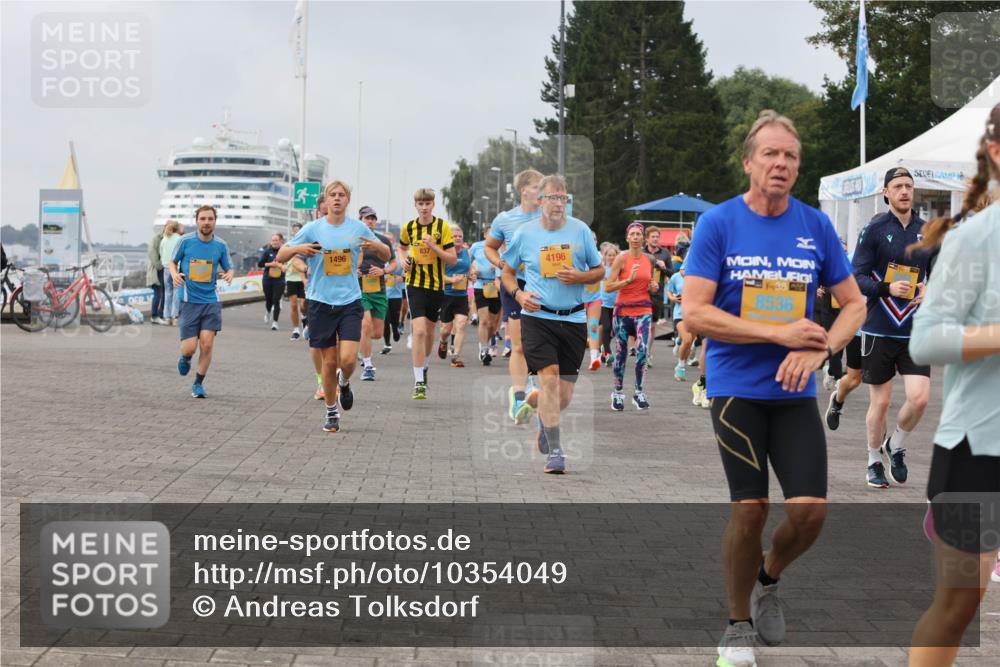 13.09.2026 - Kiel Lauf Andreas Tolksdorf http://msf.ph/oto/10354049 13.09.2026 09:57:34 Kiellinie 1496, 4196, 38, 8536 meine-sportfotos.de