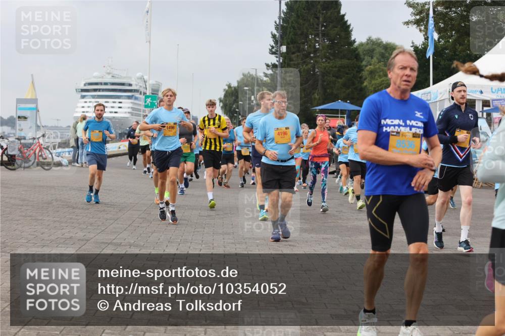 13.09.2026 - Kiel Lauf Andreas Tolksdorf http://msf.ph/oto/10354052 13.09.2026 09:57:34 Kiellinie 1496, 4196, 8536 meine-sportfotos.de
