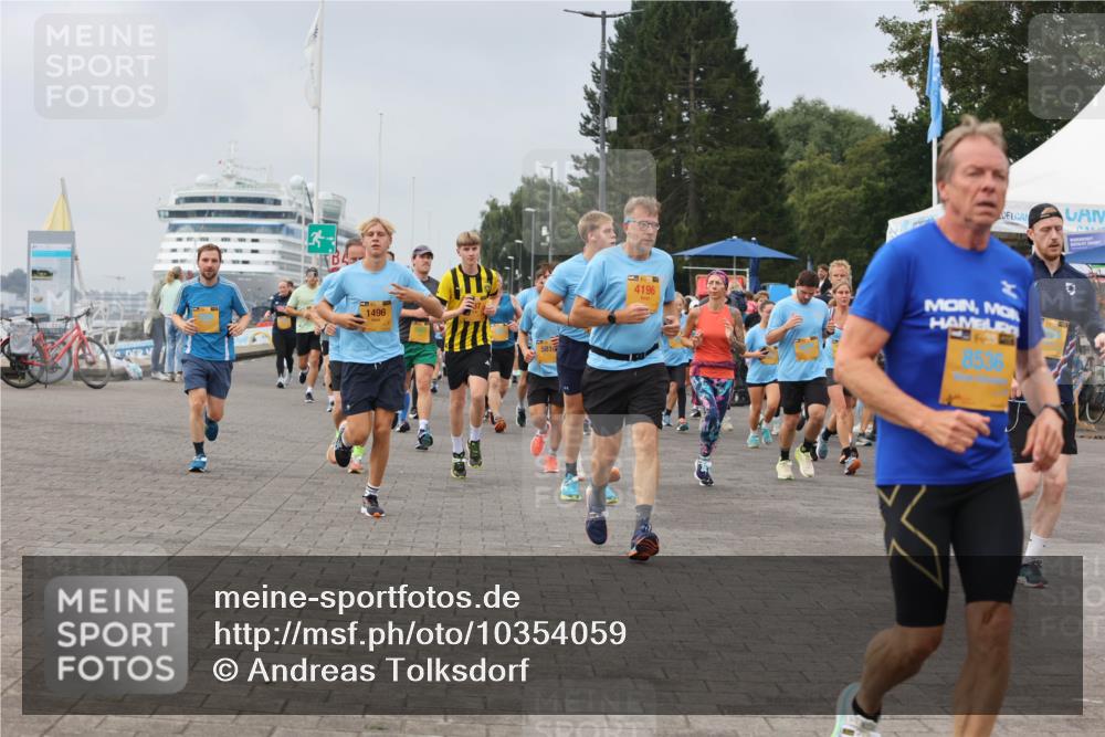 13.09.2026 - Kiel Lauf Andreas Tolksdorf http://msf.ph/oto/10354059 13.09.2026 09:57:34 Kiellinie 1496, 4196, 8536 meine-sportfotos.de