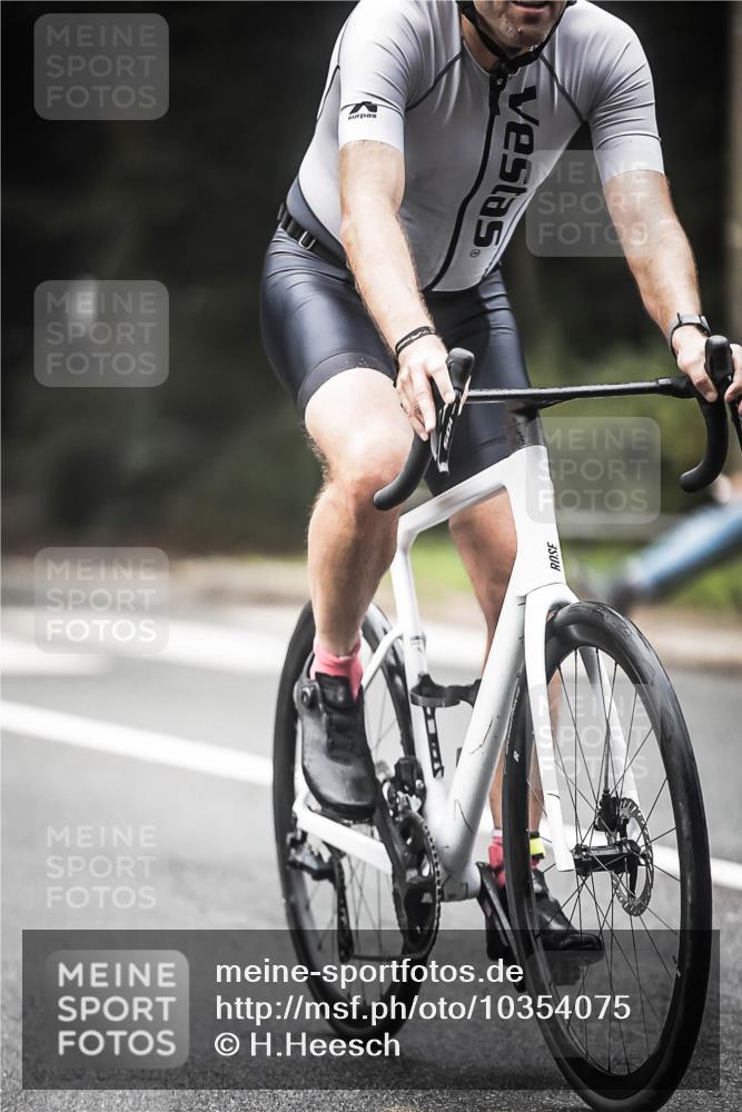 13.09.2026 - Stadtparktriathlon H.Heesch http://msf.ph/oto/10354075 13.09.2026 11:09:29 Radfahren 531, 647, 657, 1797 meine-sportfotos.de