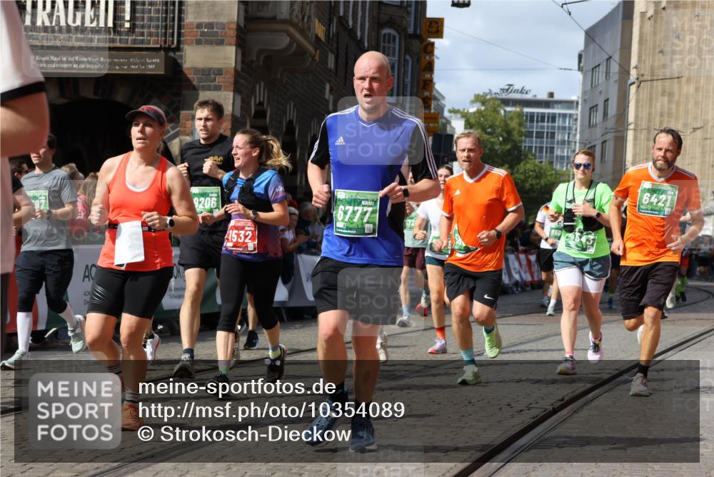 13.09.2026 - 21. swb-Marathon Bremen Strokosch-Dieckow http://msf.ph/oto/10354089 13.09.2026 13:33:23 Ziel 891, 1532, 2393, 2440, 2638, 2818, 2959, 3167, 3404, 3710, 3773, 4194, 4408, 4659, 5090, 5191, 5324, 5395, 5410, 5706, 5749, 5981, 6018, 6941, 7756, 7788, 7830, 8061, 9269, 9292, 9406, 9745, 9829, 10048, 13019, 13028, 13039, 13092, 13093, 13101, 13146, 13164, 13247, 930, 2960, 3562, 4052, 4219, 4543, 5560, 5660, 5726, 6256, 6538, 6597, 6844, 6882, 6997, 7523, 7633, 7863, 8093, 8177, 8501, 8599, 8602, 8691, 9206, 9508, 10114, 13078 meine-sportfotos.de
