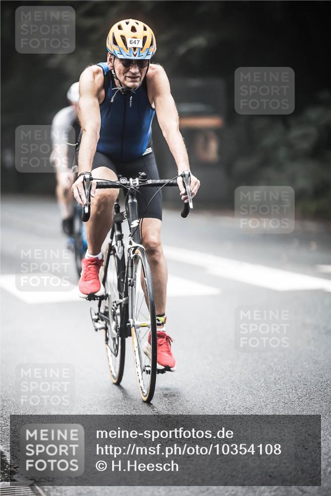 13.09.2026 - Stadtparktriathlon H.Heesch http://msf.ph/oto/10354108 13.09.2026 11:09:33 Radfahren 487, 531, 647, 657, 708 meine-sportfotos.de