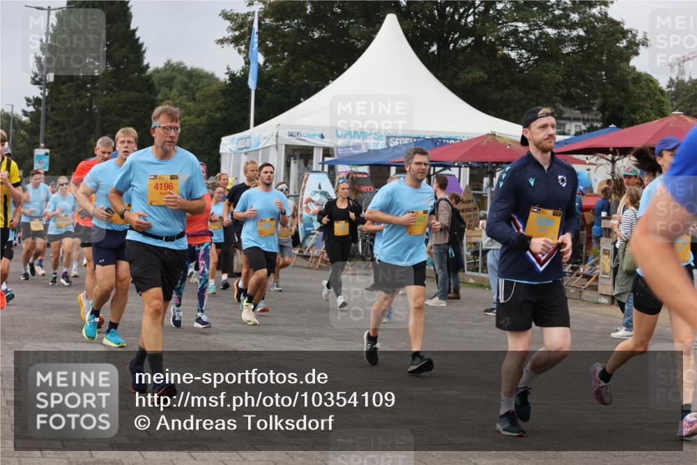 13.09.2026 - Kiel Lauf Andreas Tolksdorf http://msf.ph/oto/10354109 13.09.2026 09:57:36 Kiellinie 38, 4196 meine-sportfotos.de