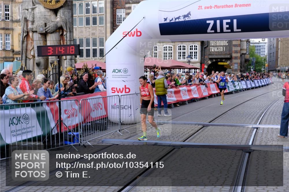 13.09.2026 - 21. swb-Marathon Bremen Tim E. http://msf.ph/oto/10354115 13.09.2026 12:45:07 Ziel 289, 4474, 6485, 8285 meine-sportfotos.de